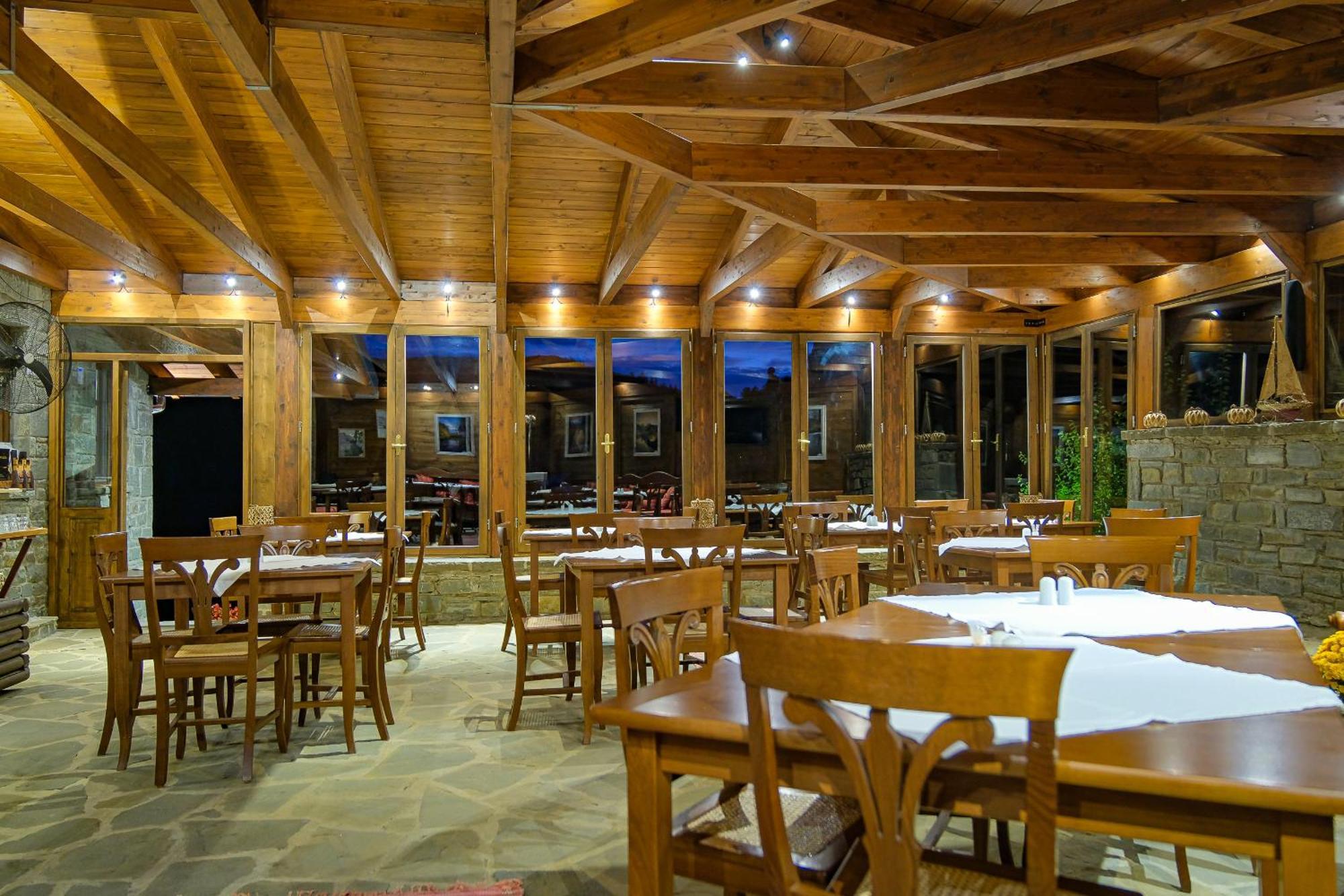 Kipi Mountain Resort Exteriör bild