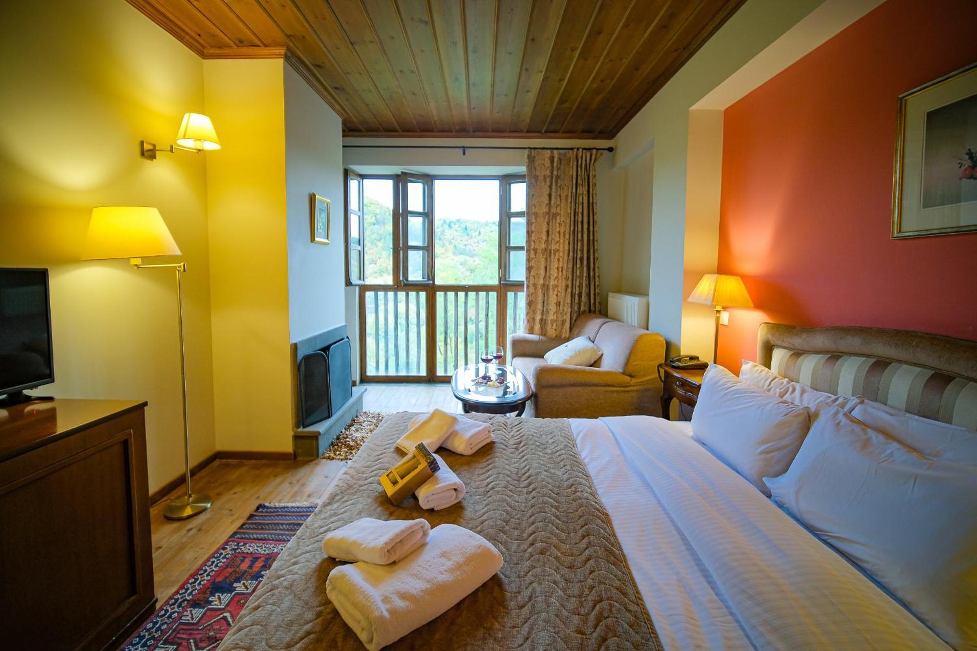 Kipi Mountain Resort Exteriör bild